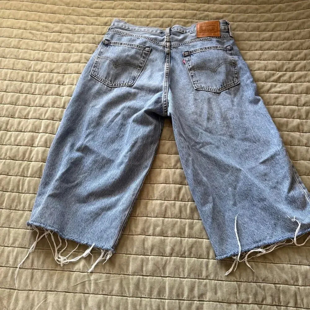 Levi's Premium Lot 478 Stay Loose Baggy Denim Jorts Raw Hem W34